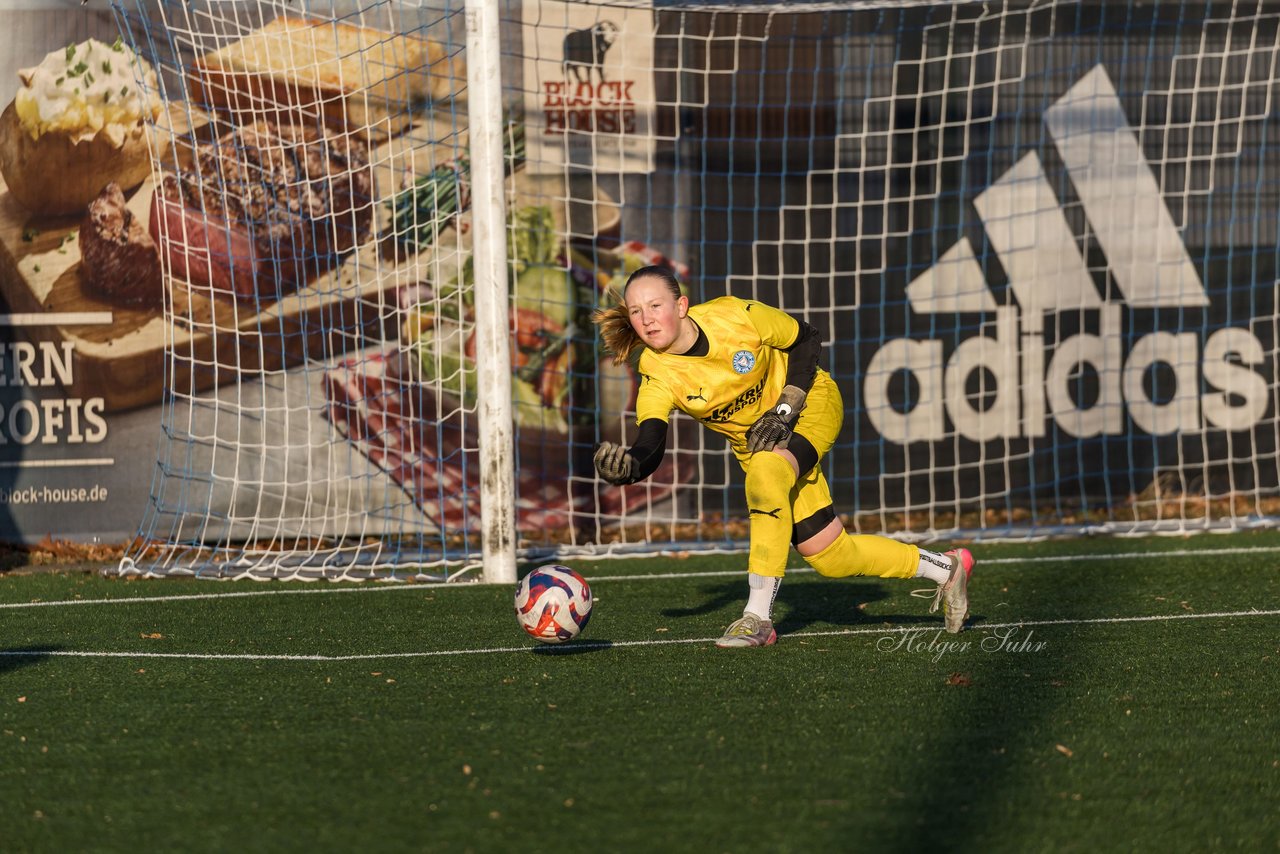 Bild 176 - wBJ Hamburger SV - Holstein Kiel : Ergebnis: 8:0